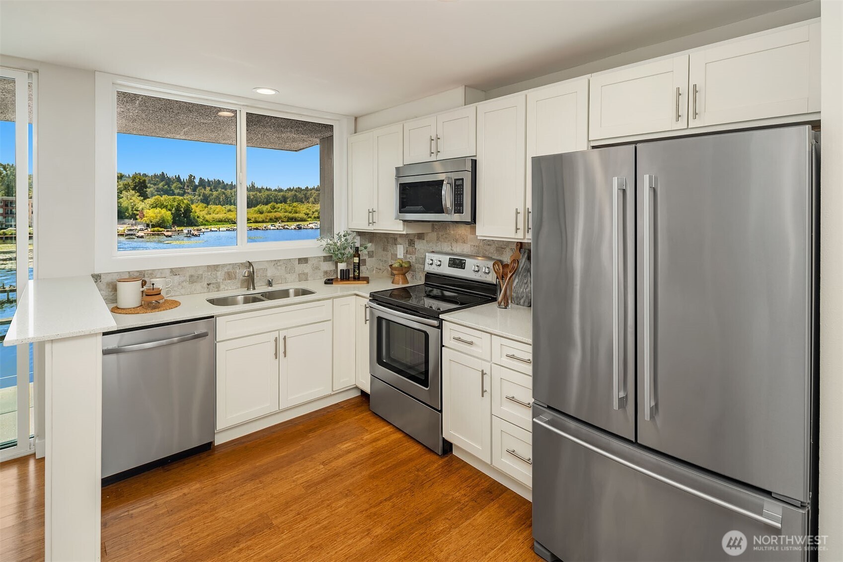 4561 Lake Washington Boulevard 306 Property Photo 11