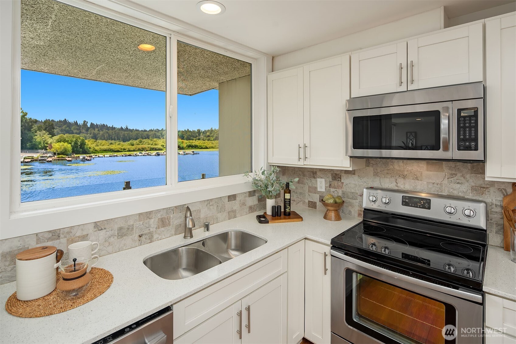 4561 Lake Washington Boulevard 306 Property Photo 12