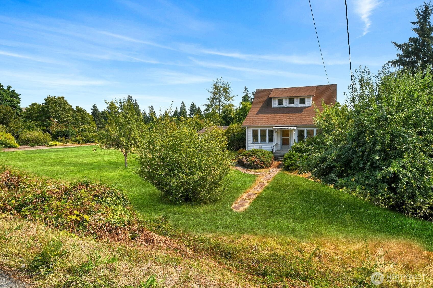 16508 104th Avenue Property Photo 4