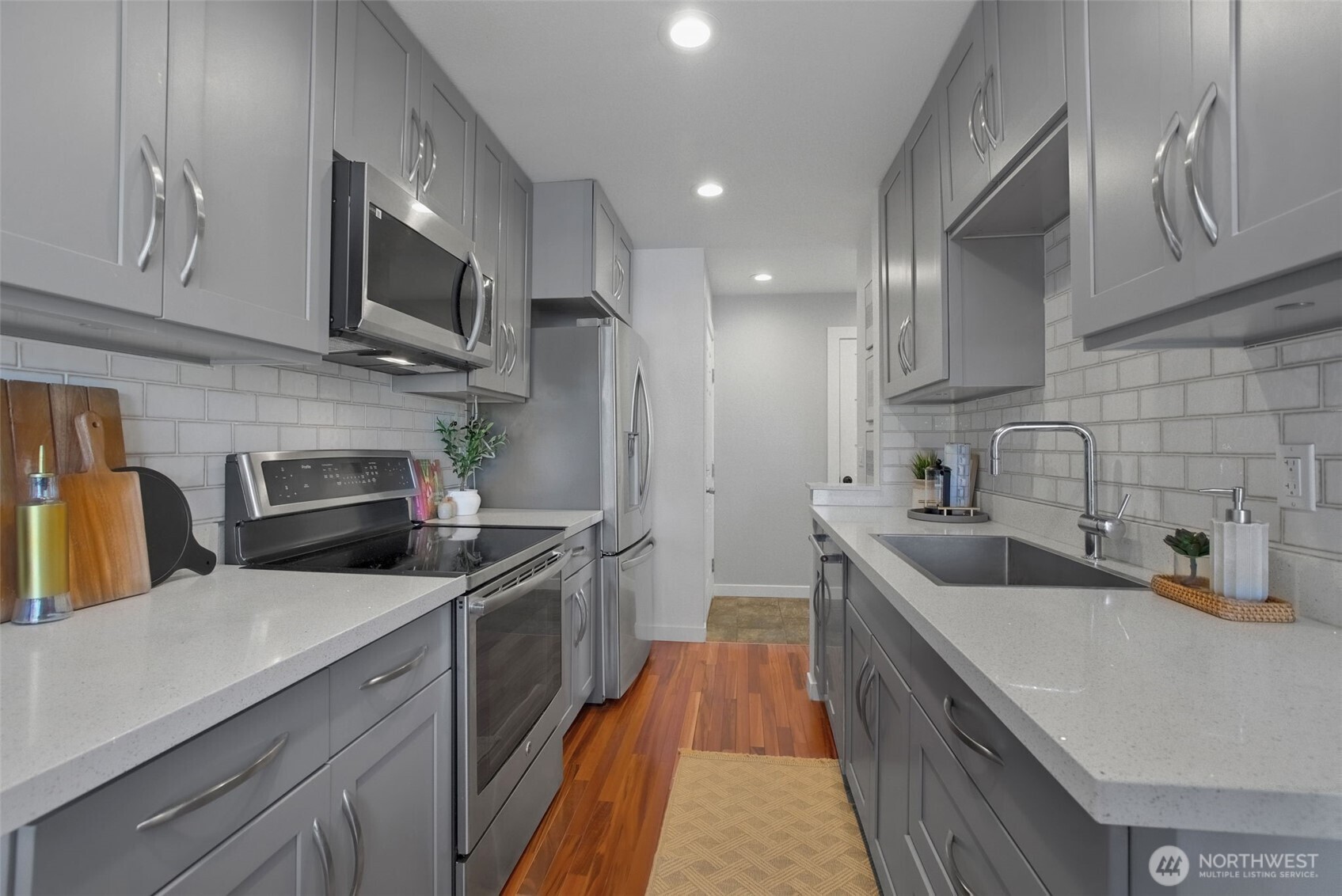 17430 Ambaum Boulevard 8 Property Photo 16