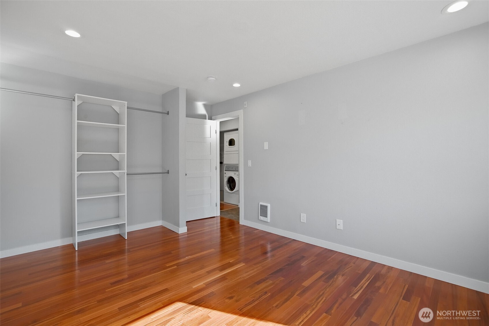 17430 Ambaum Boulevard 8 Property Photo 19