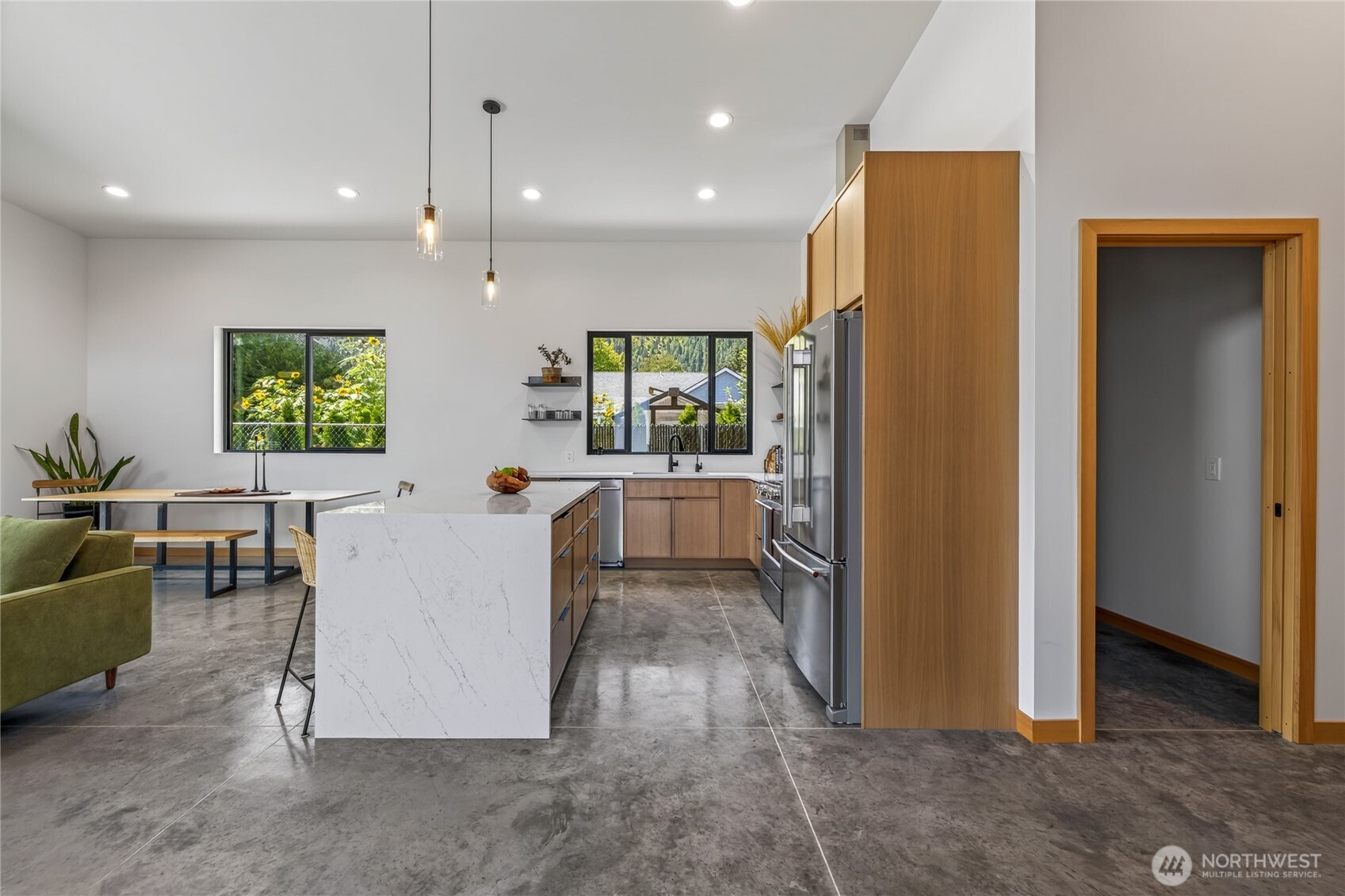 209 Orchard Street Property Photo 4