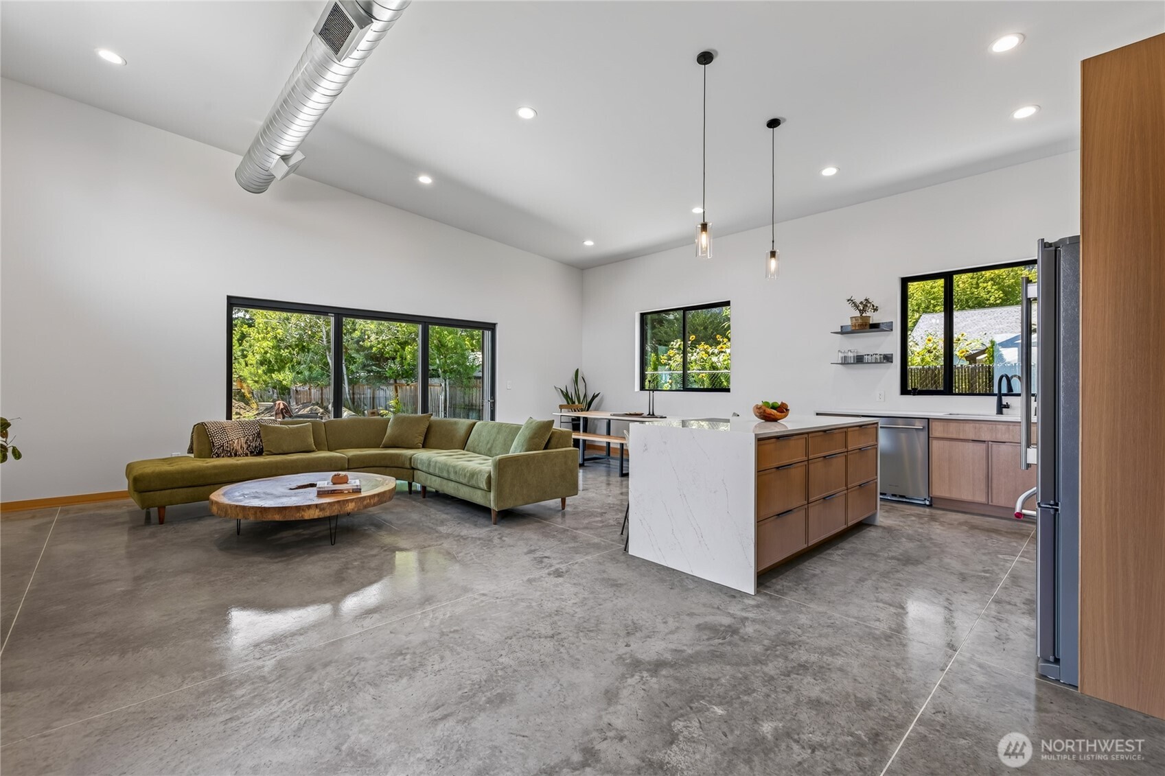 209 Orchard Street Property Photo 5