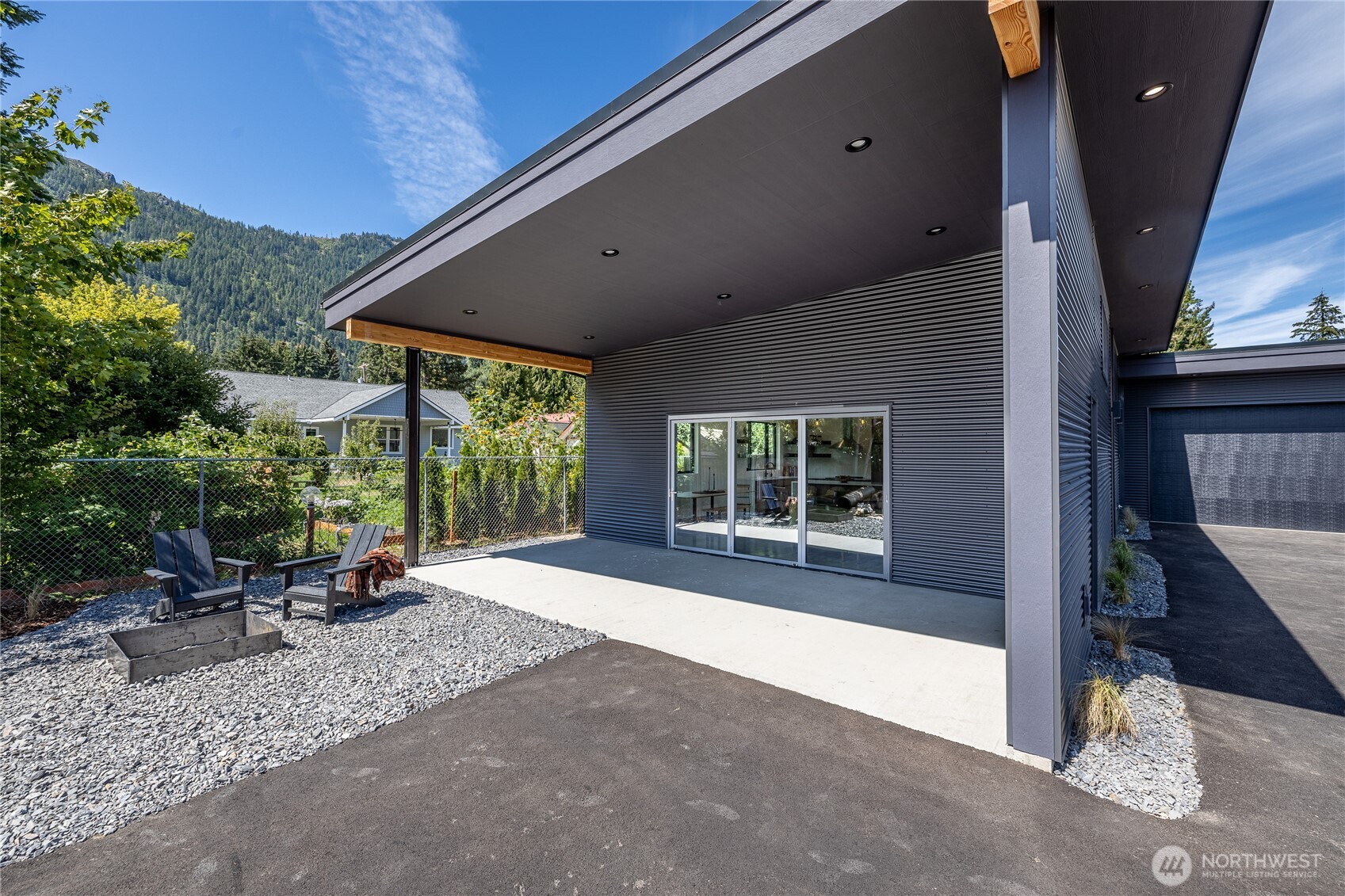 209 Orchard Street Property Photo 37