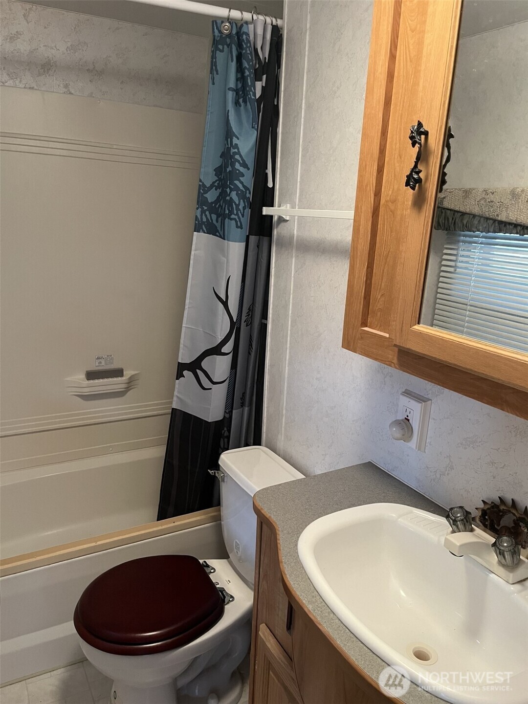 3019 Memory Lane Property Photo 12