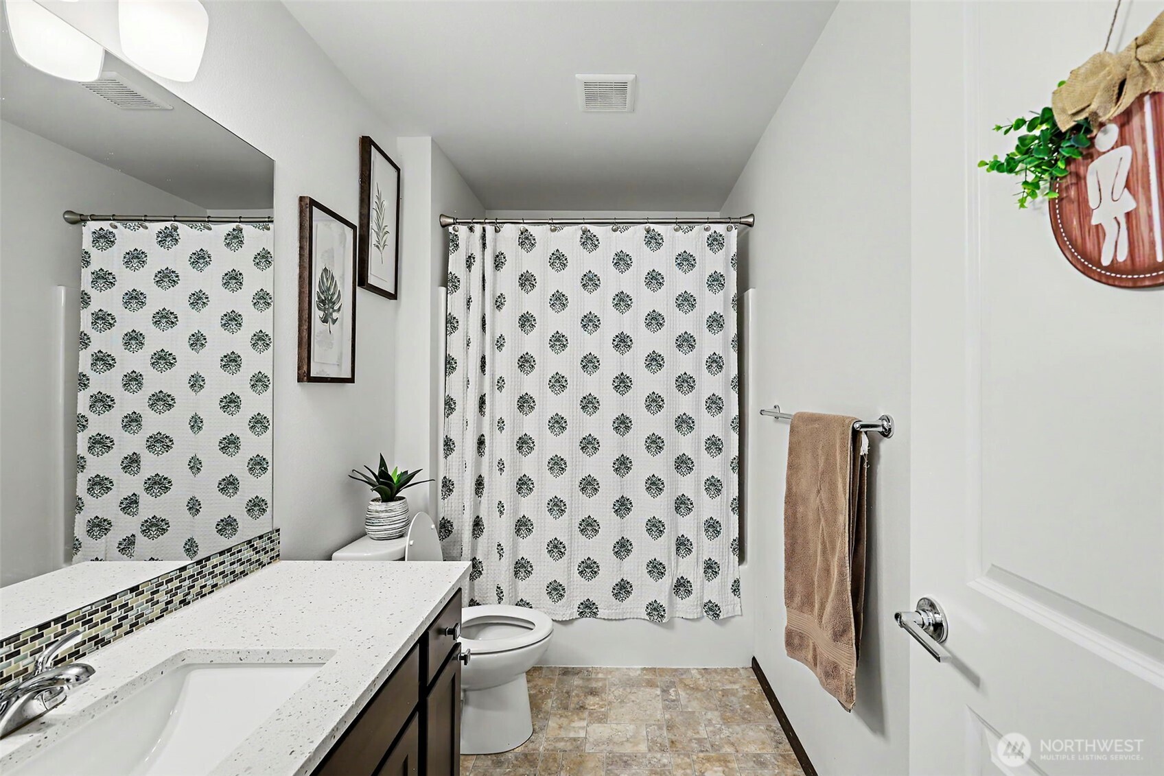 2704 S 120th Place Property Photo 13