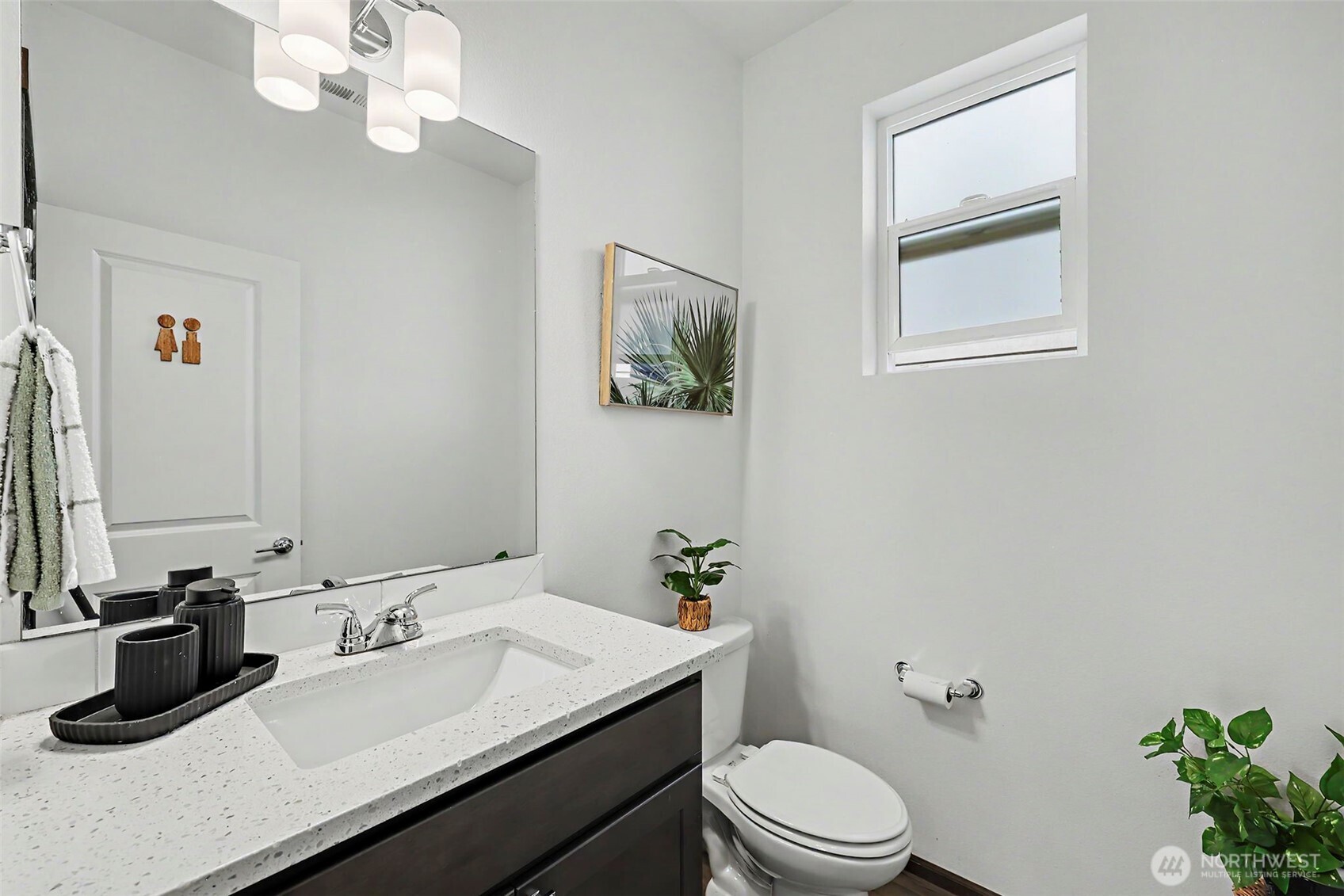 2704 S 120th Place Property Photo 14