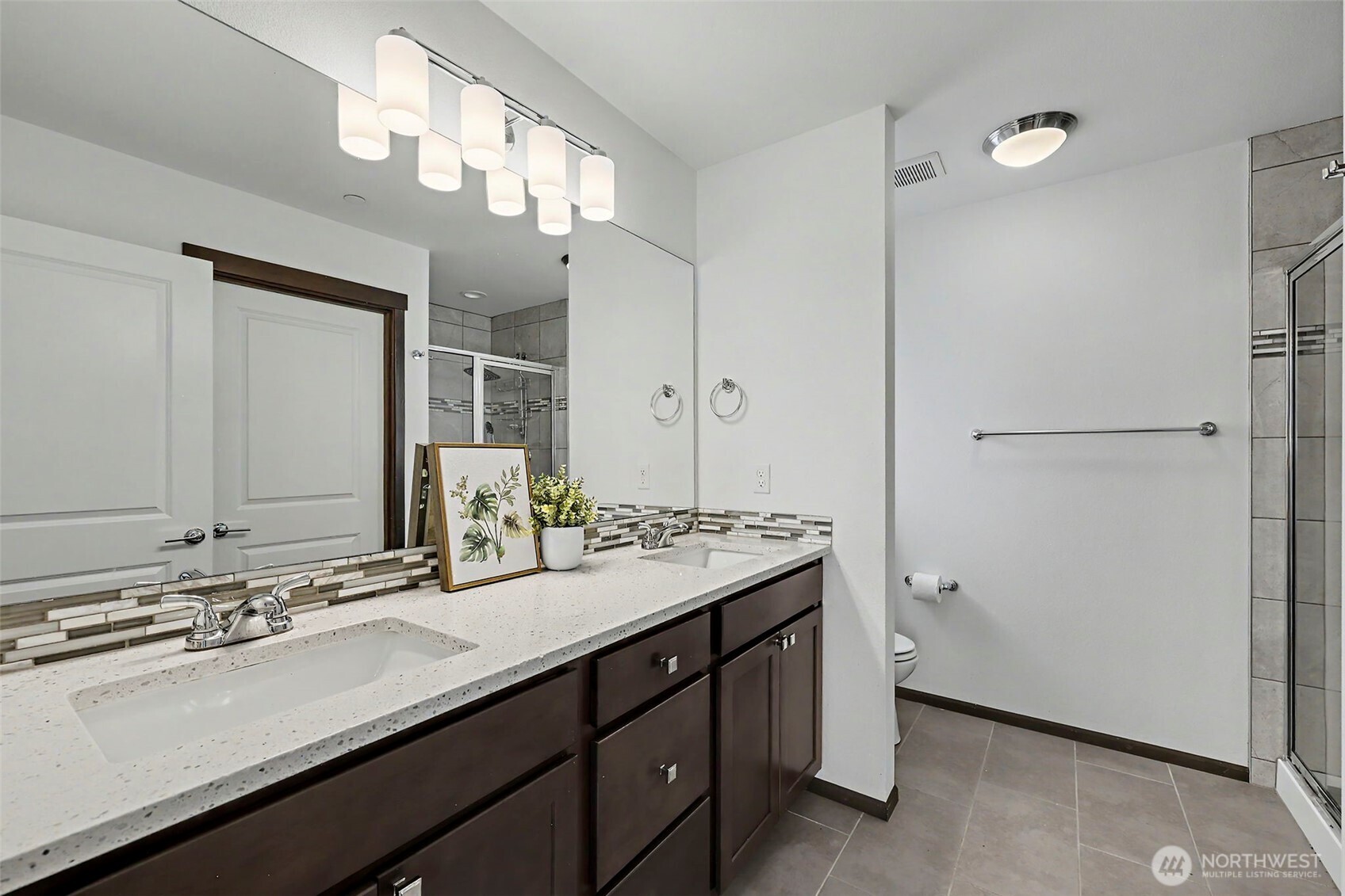2704 S 120th Place Property Photo 15