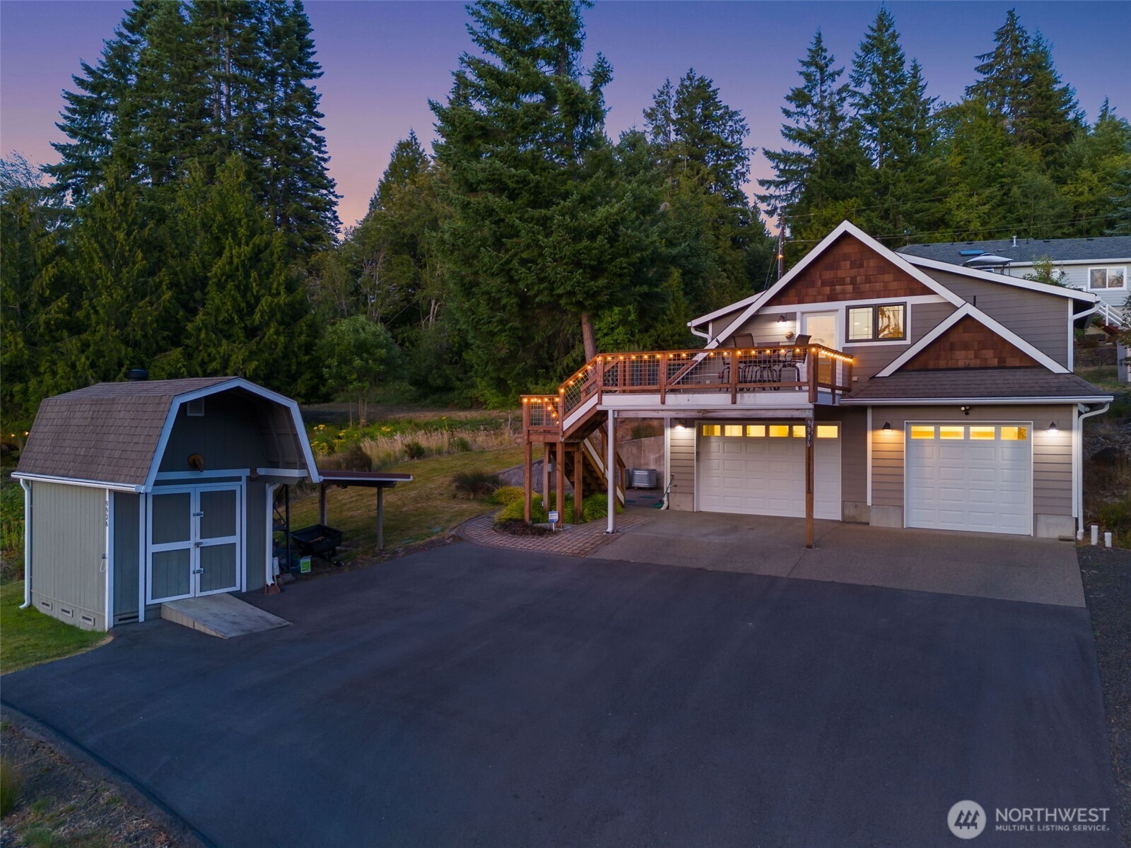 9936 9941 Mariner Drive Property Photo 6