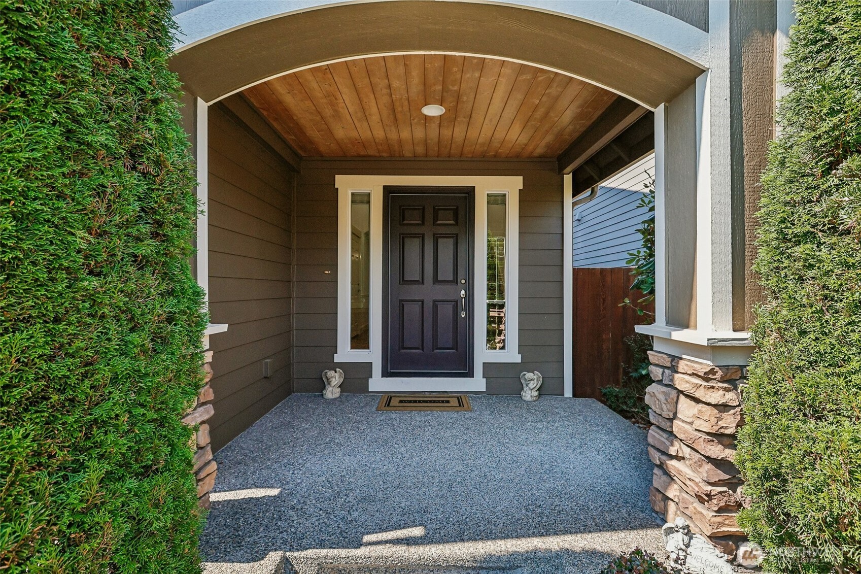 603 194th Place Property Photo 3