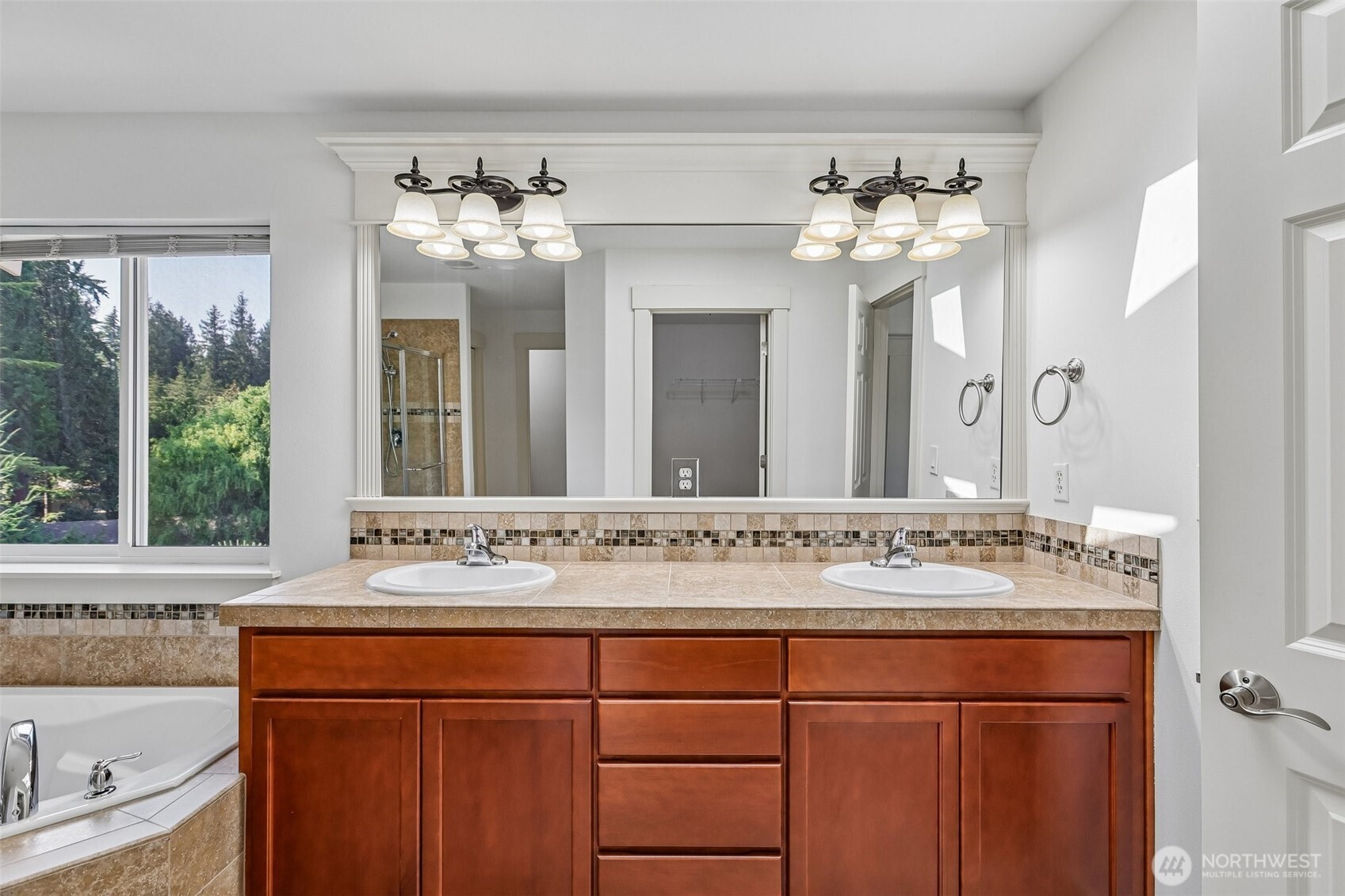 603 194th Place Property Photo 23