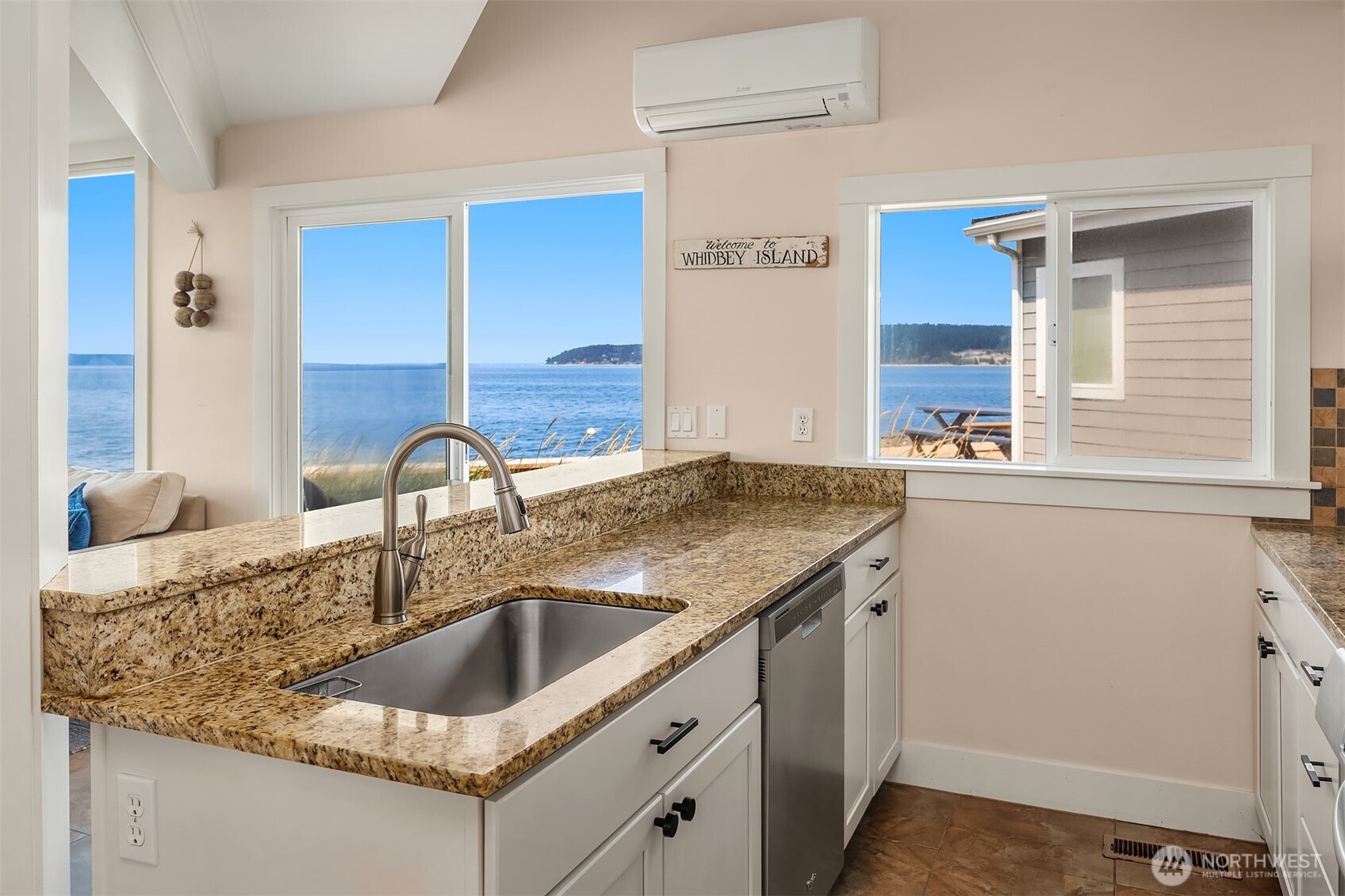 2271 Eastpoint Road Property Photo 14