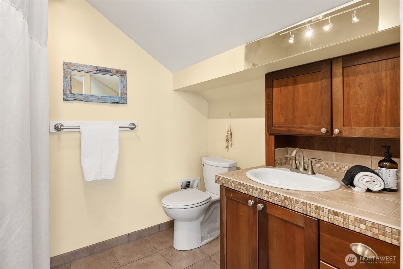 2271 Eastpoint Road Property Photo 26