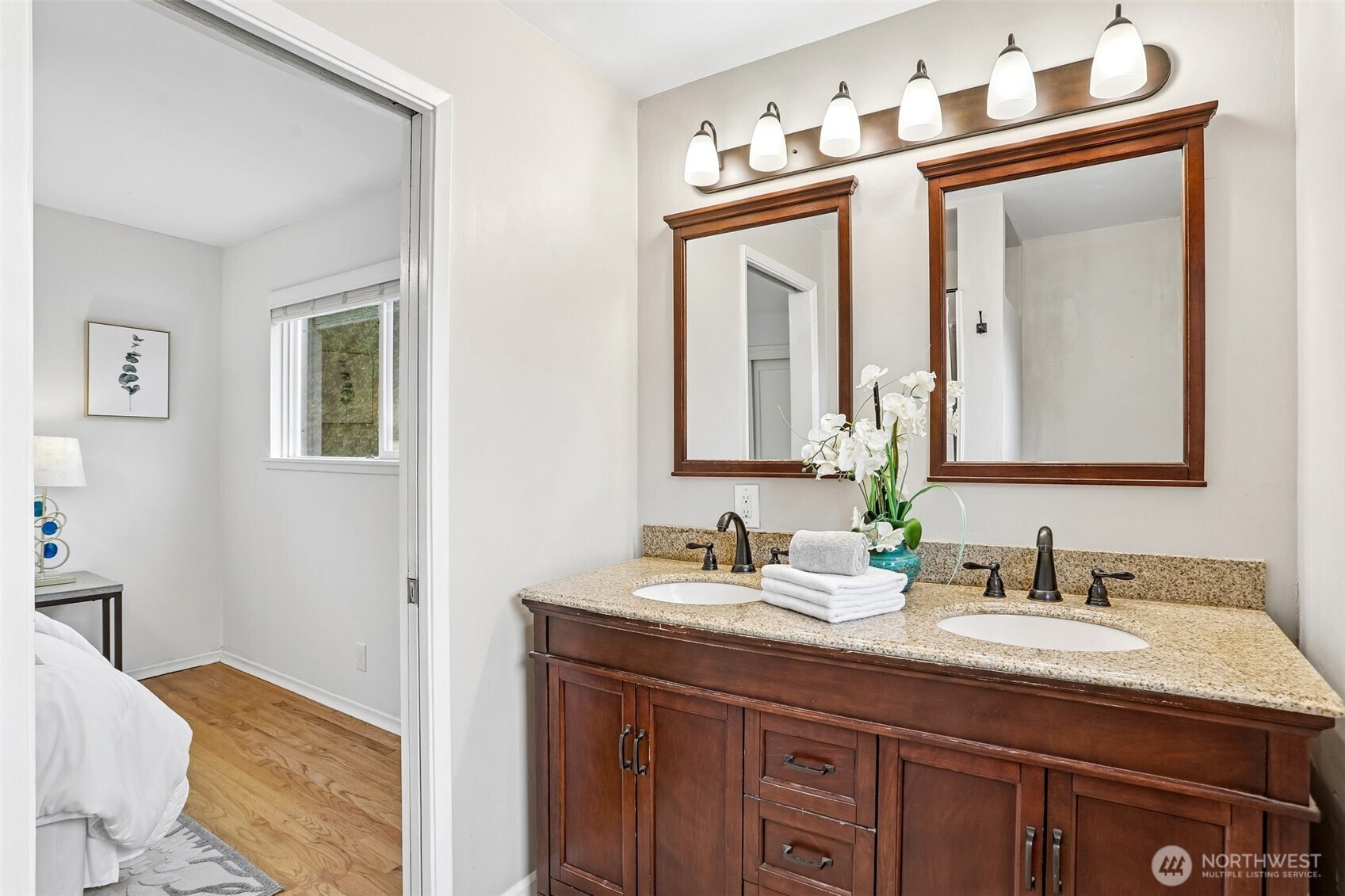 9417 44th Place Property Photo 25