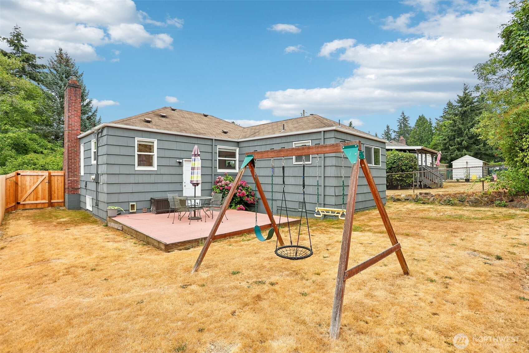 9417 44th Place Property Photo 34