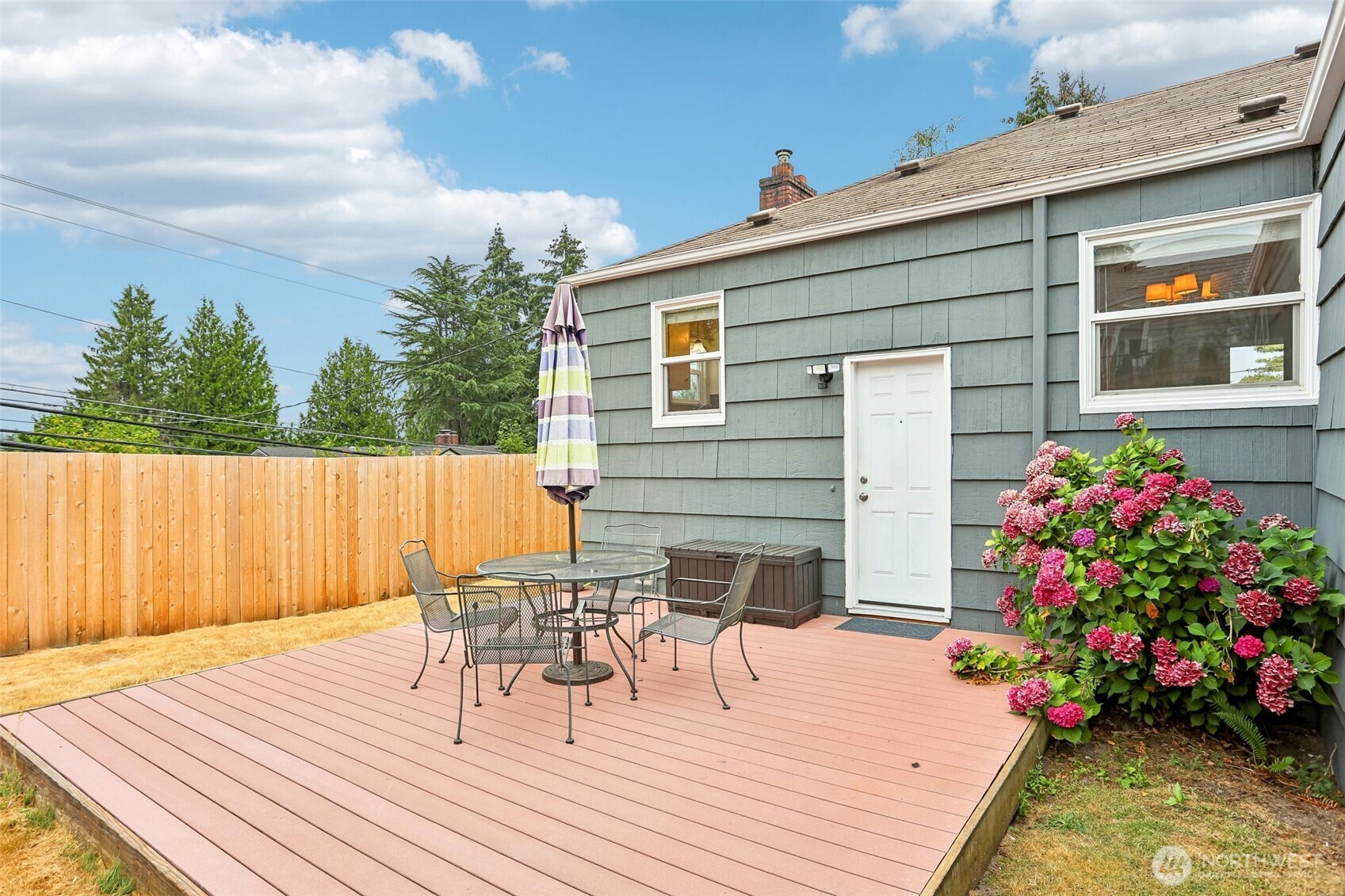 9417 44th Place Property Photo 37
