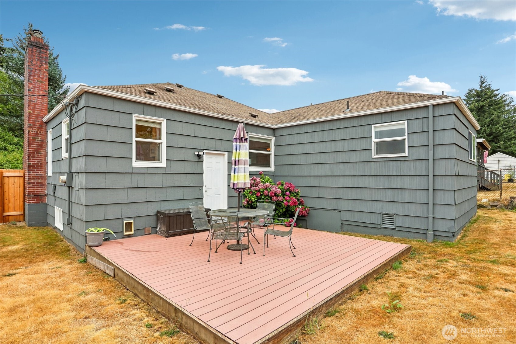 9417 44th Place Property Photo 38