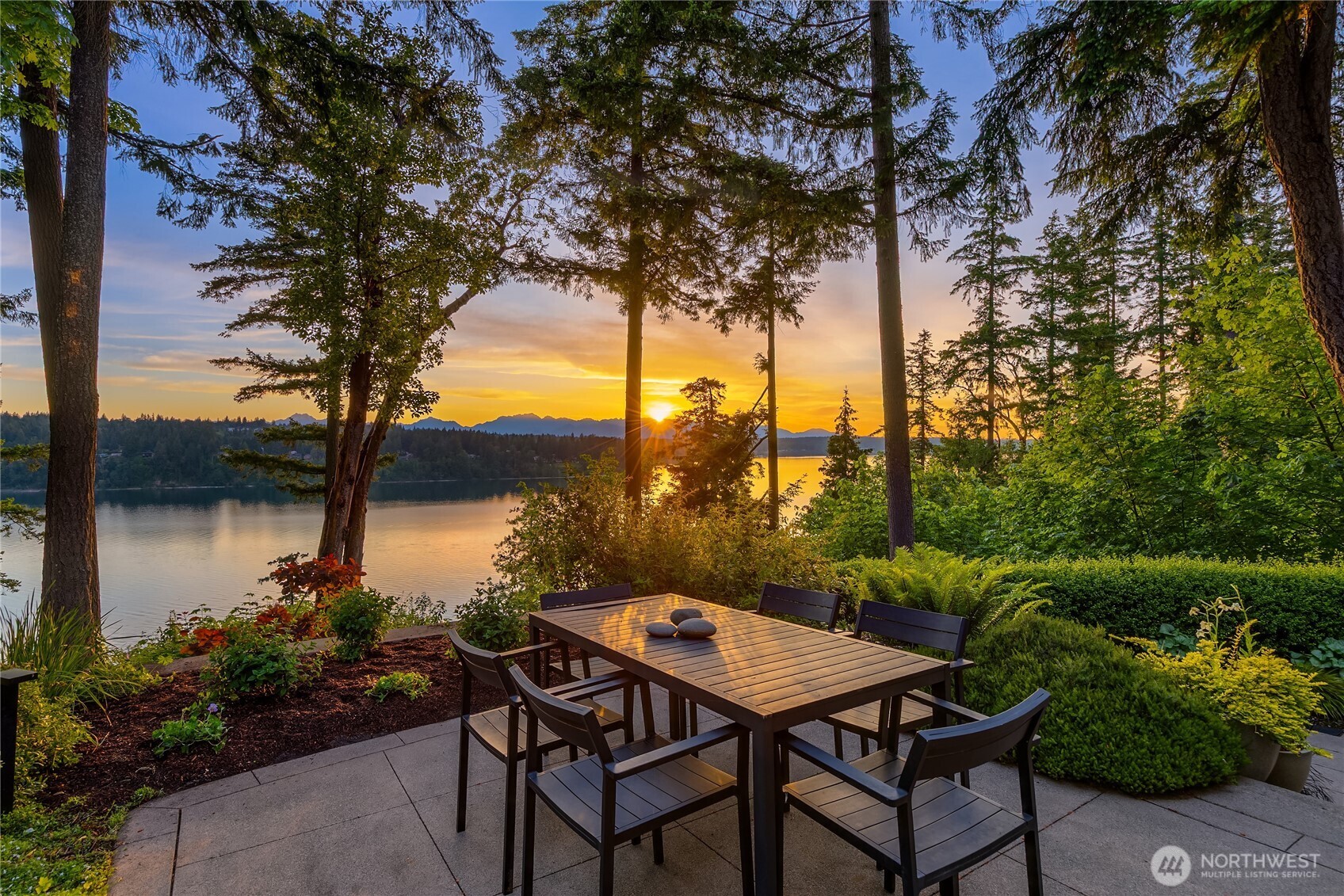 7733 Hansen Road Property Photo 4