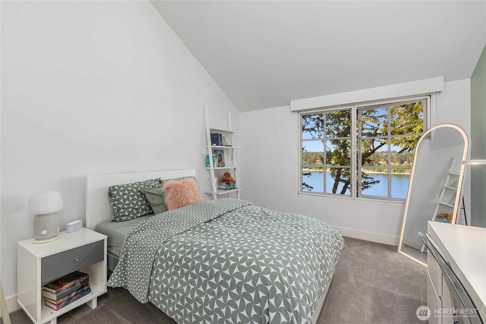 7733 Hansen Road Property Photo 26