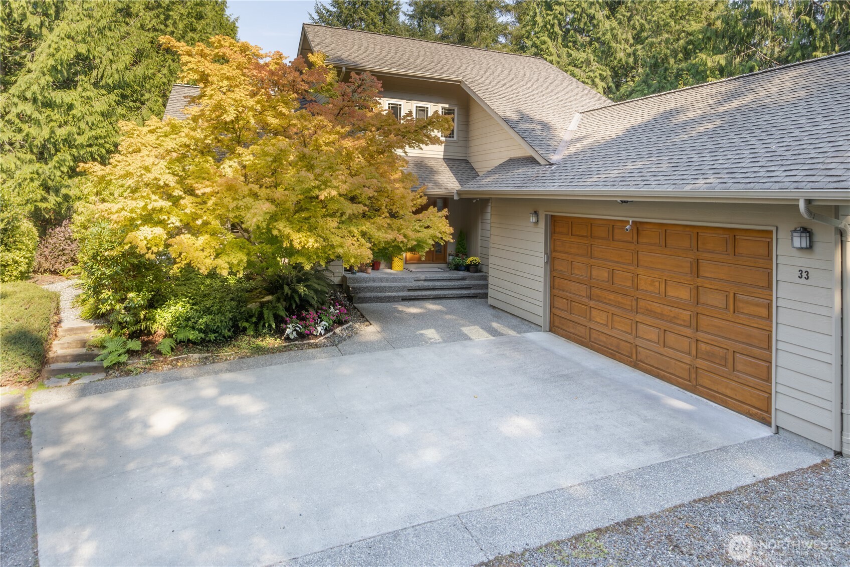 33 Twinsview Court Property Photo 3