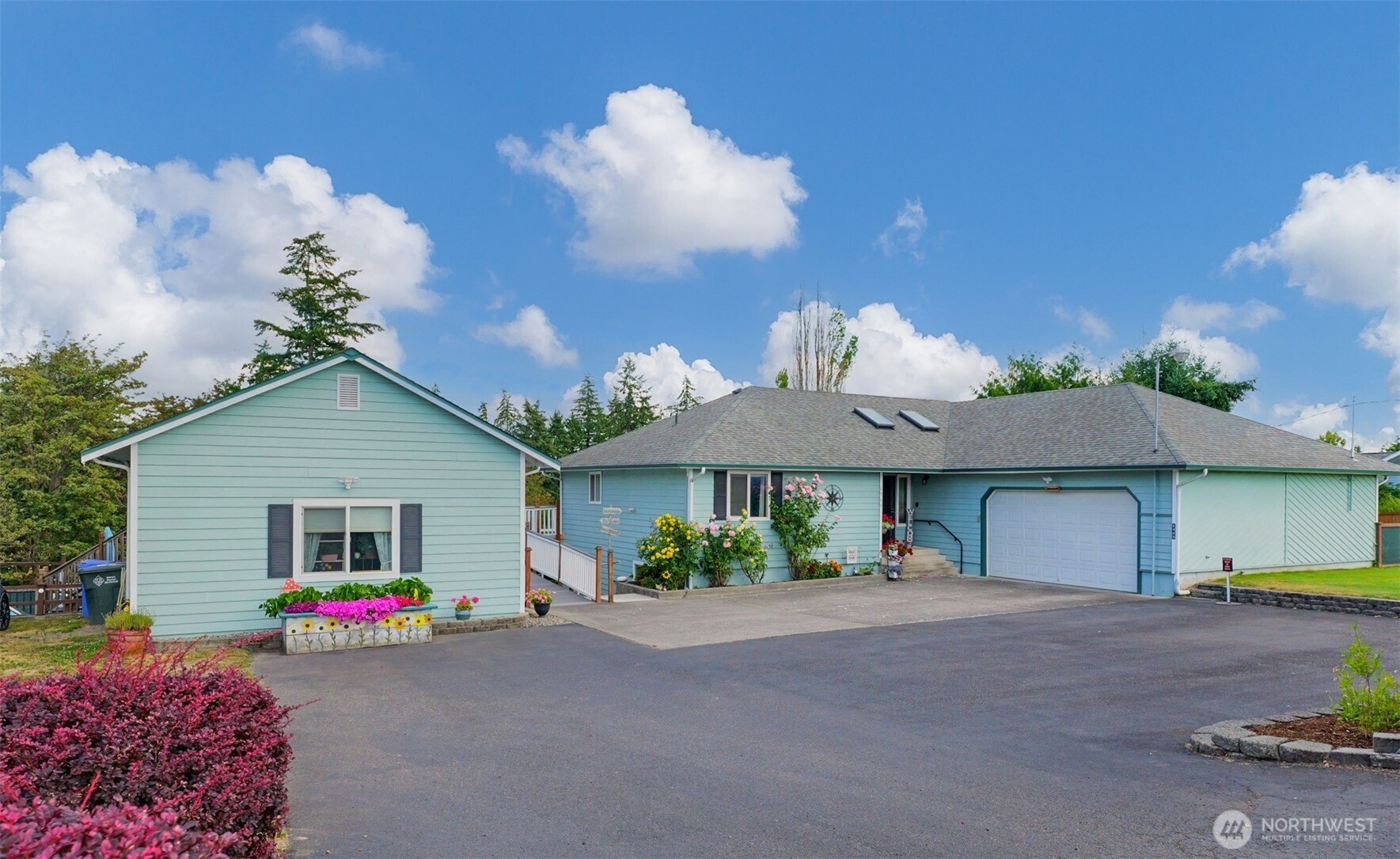 6969 Vickery Avenue Property Photo 1