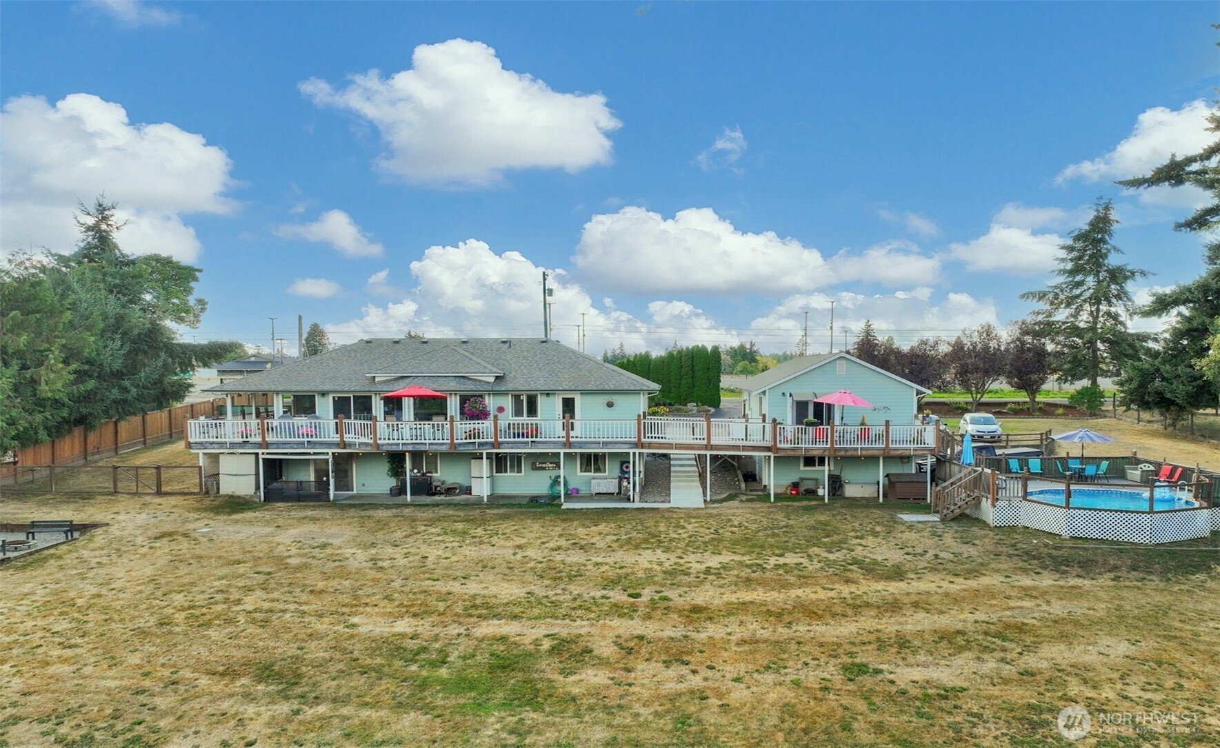 6969 Vickery Avenue Property Photo 2