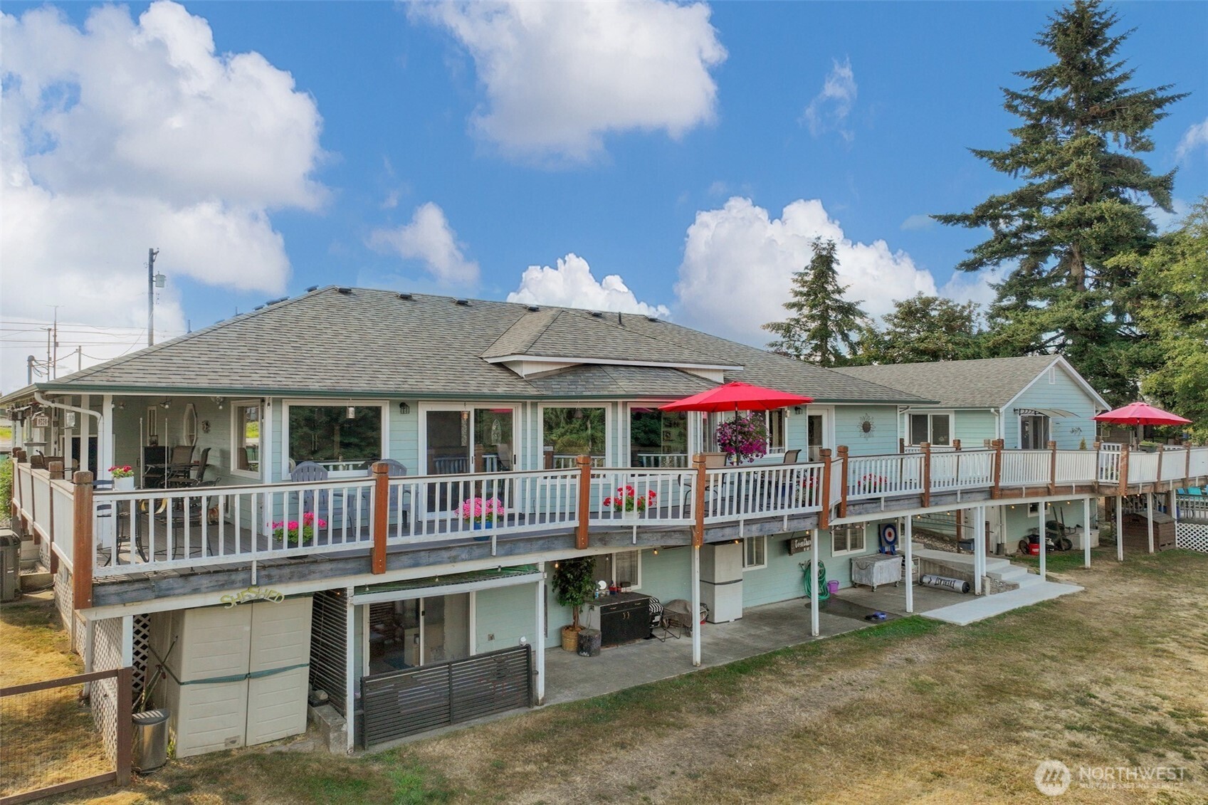 6969 Vickery Avenue Property Photo 3