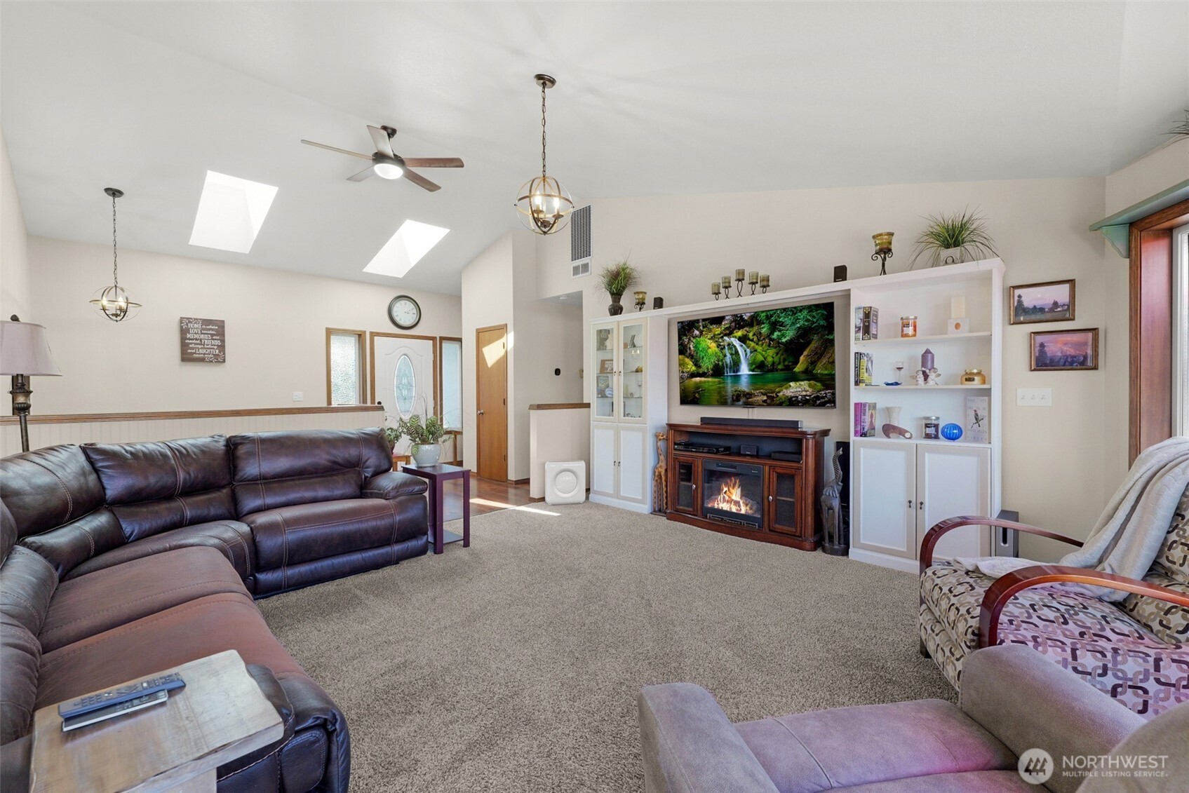 6969 Vickery Avenue Property Photo 7