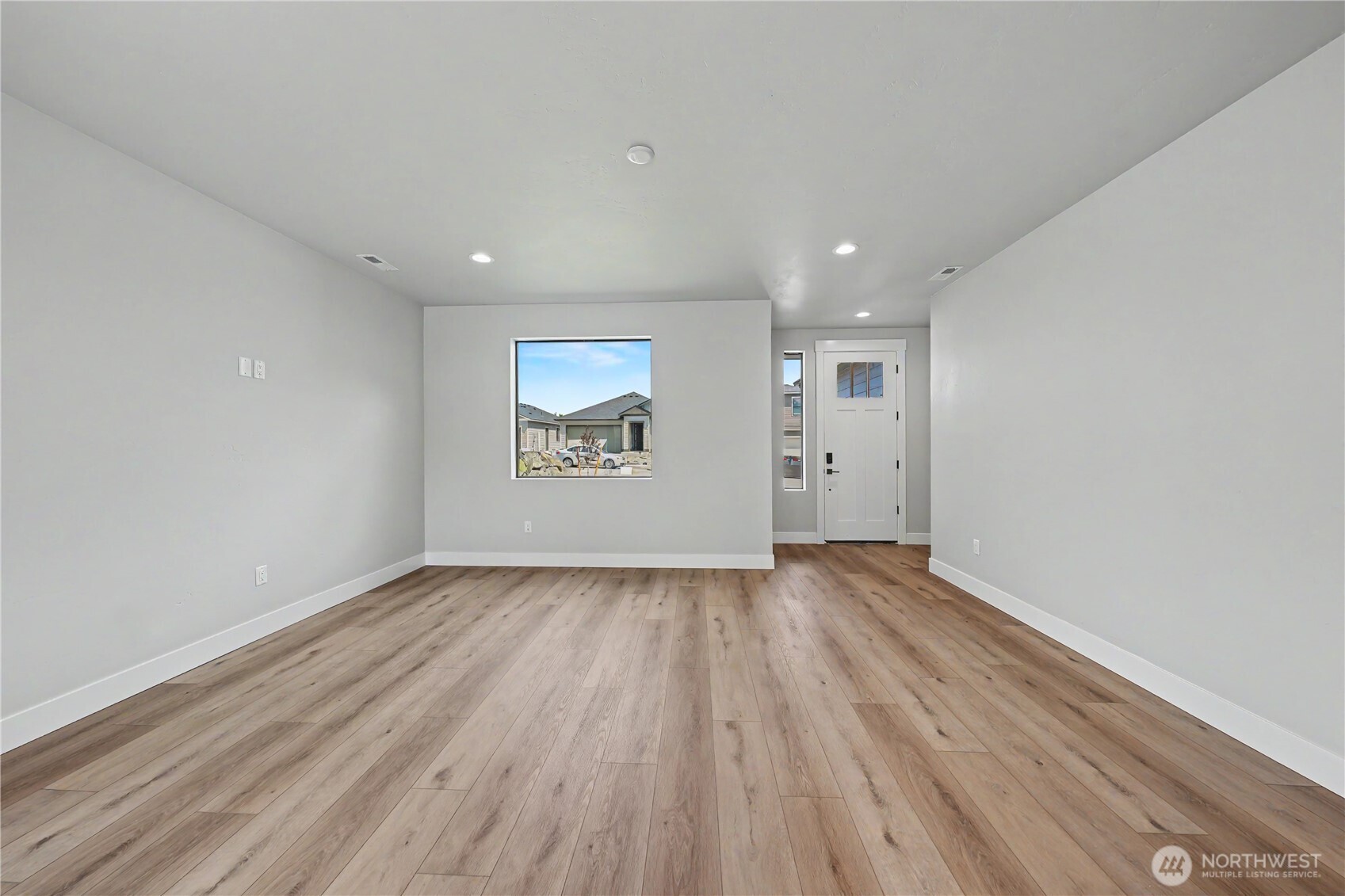 562 S Oasis Loop Property Photo 8