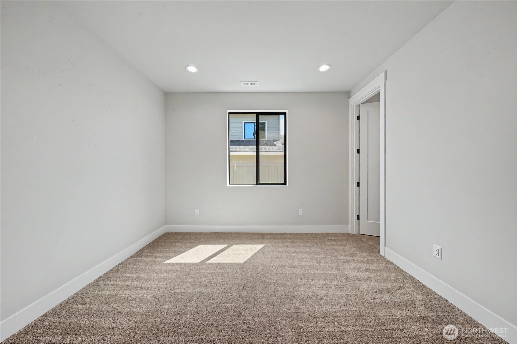 562 S Oasis Loop Property Photo 20