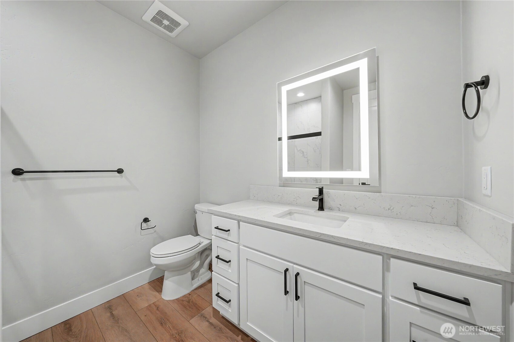 562 S Oasis Loop Property Photo 22