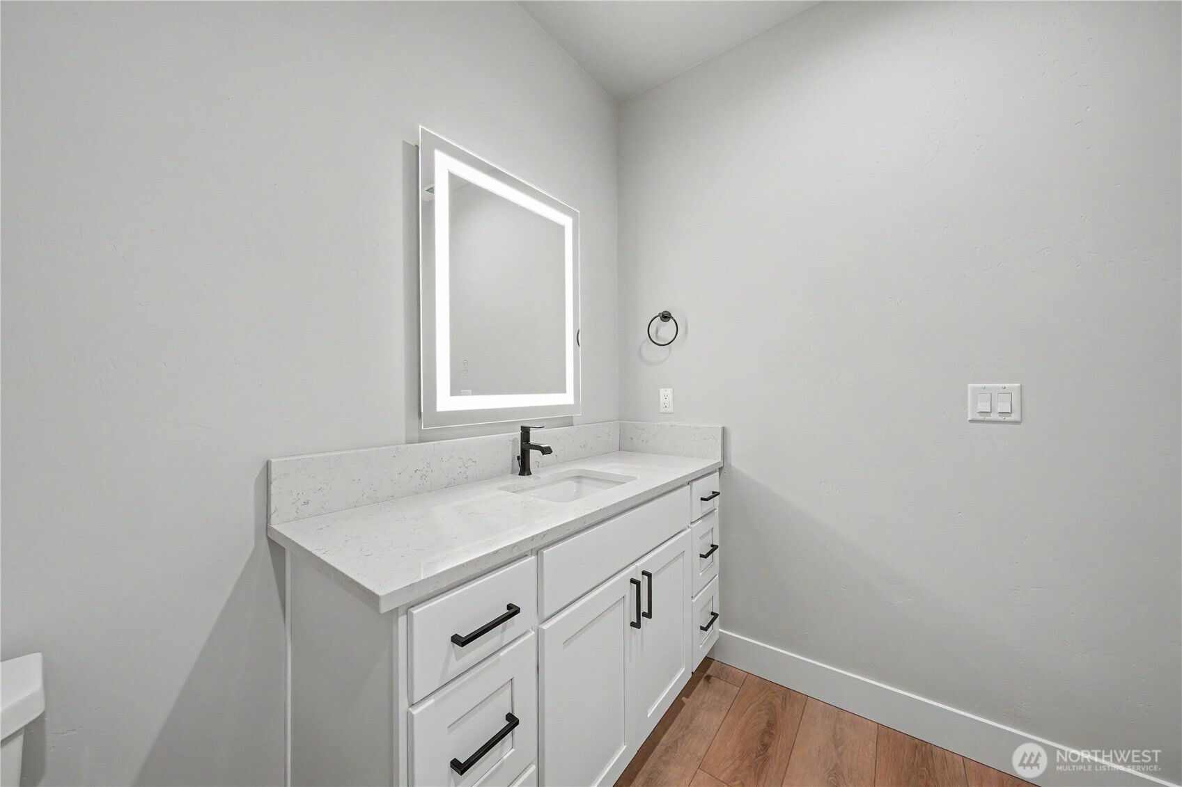 562 S Oasis Loop Property Photo 23