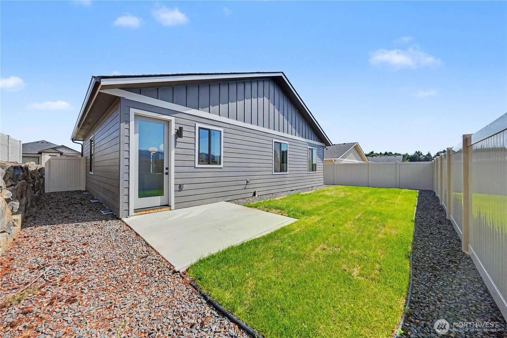 562 S Oasis Loop Property Photo 36