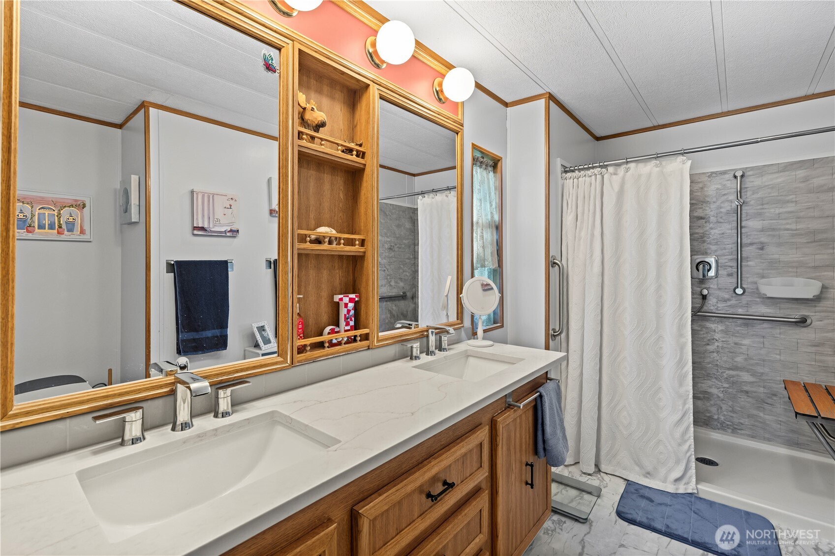 1111 Archwood Drive 217 Property Photo 23
