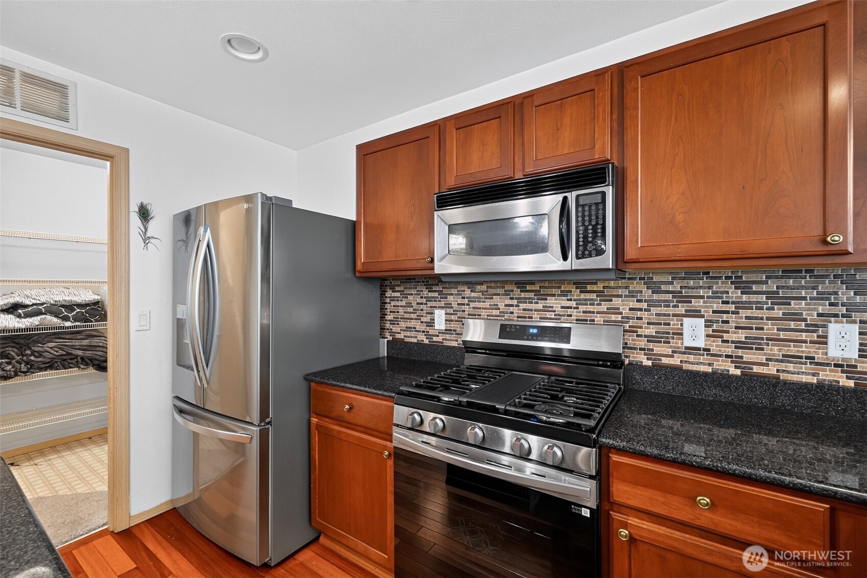 3908 153rd Place Property Photo 8