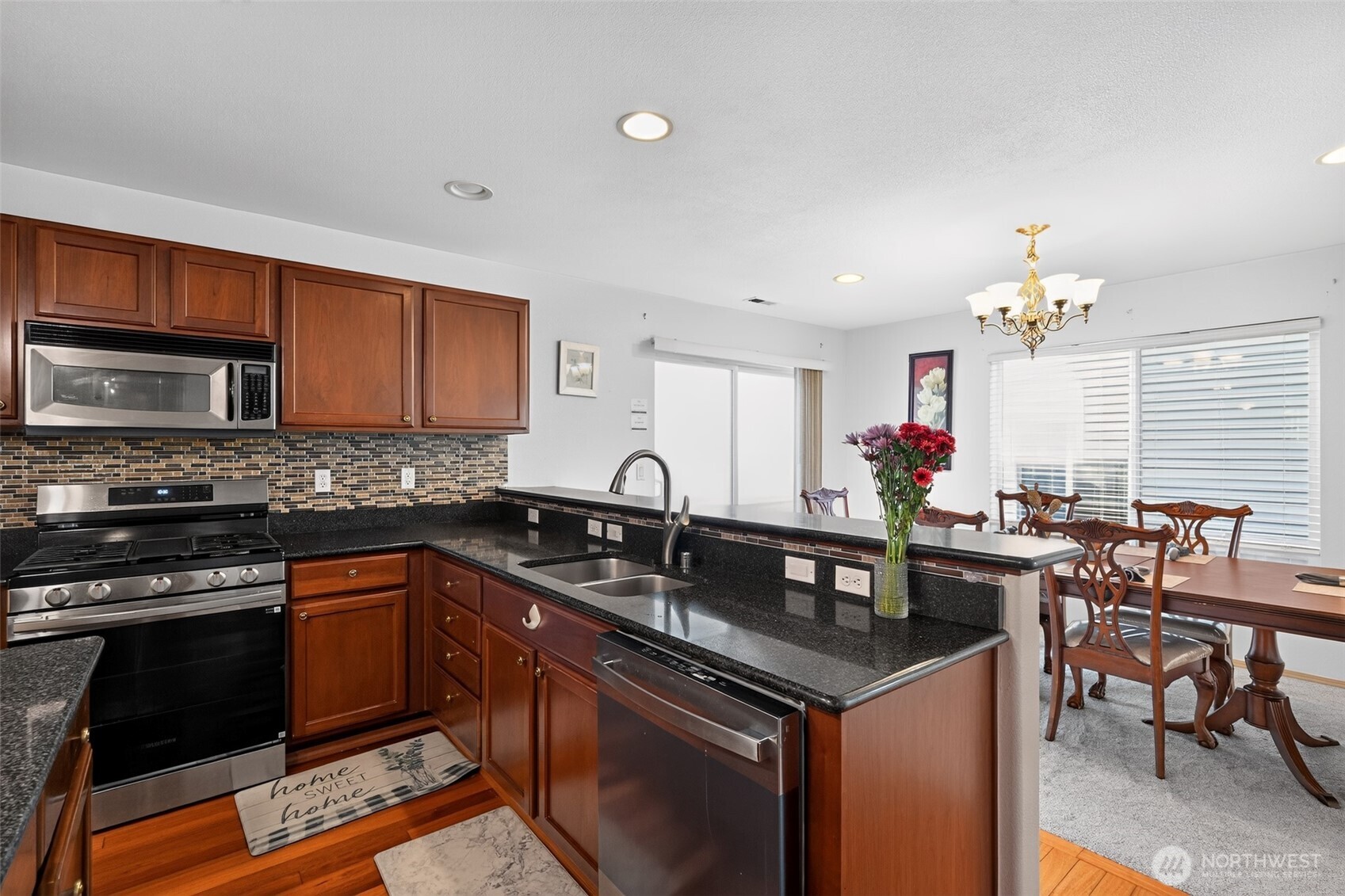 3908 153rd Place Property Photo 10