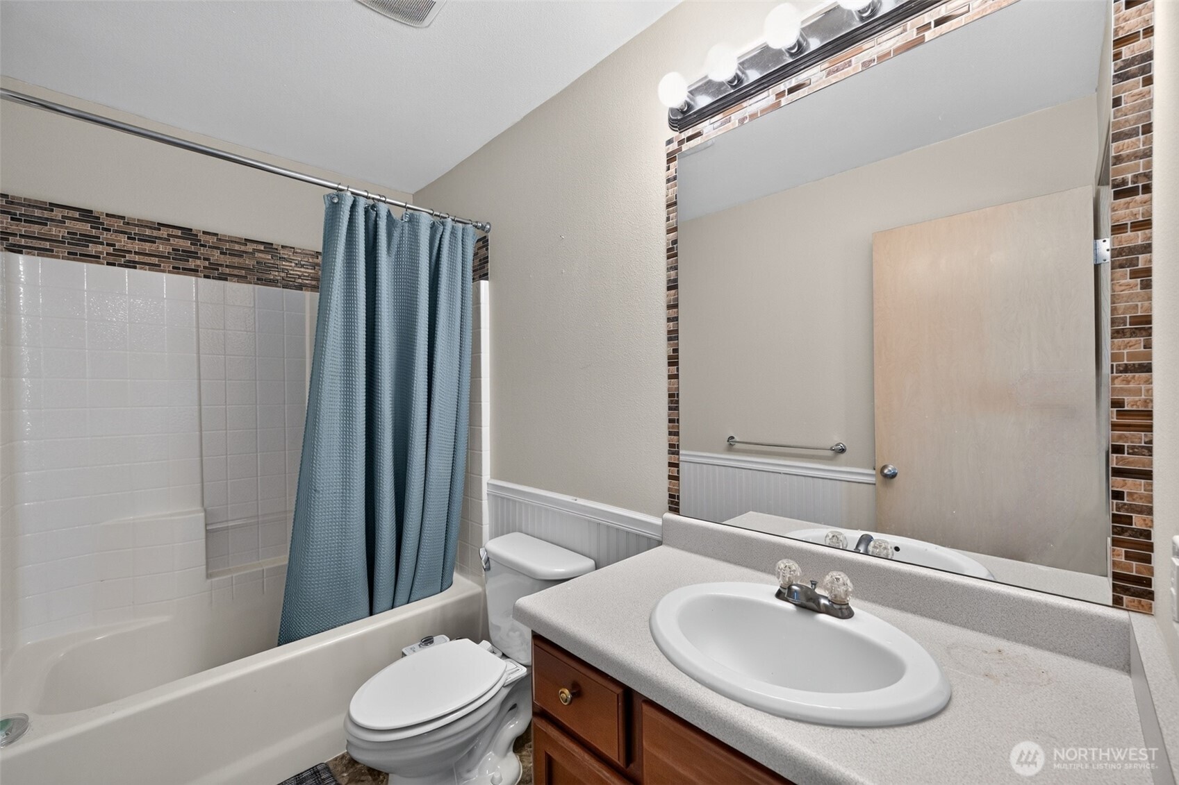 3908 153rd Place Property Photo 23
