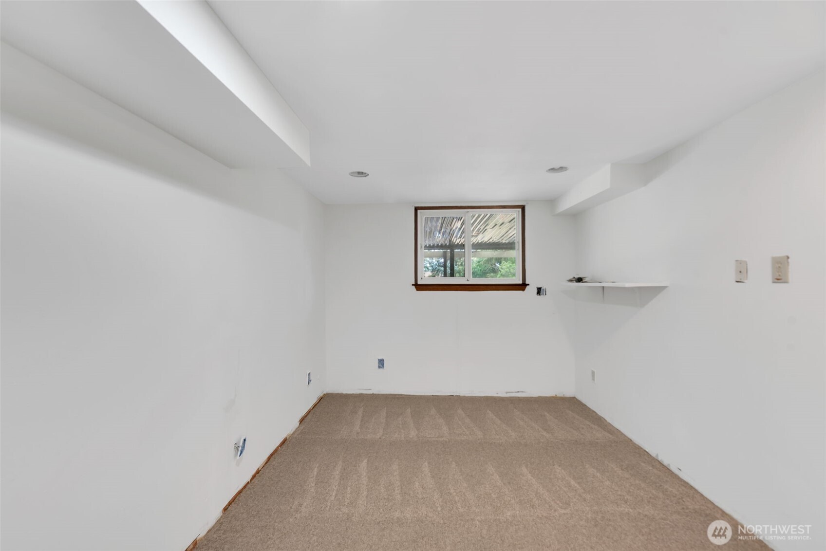 2202 S 120 Street Property Photo 16