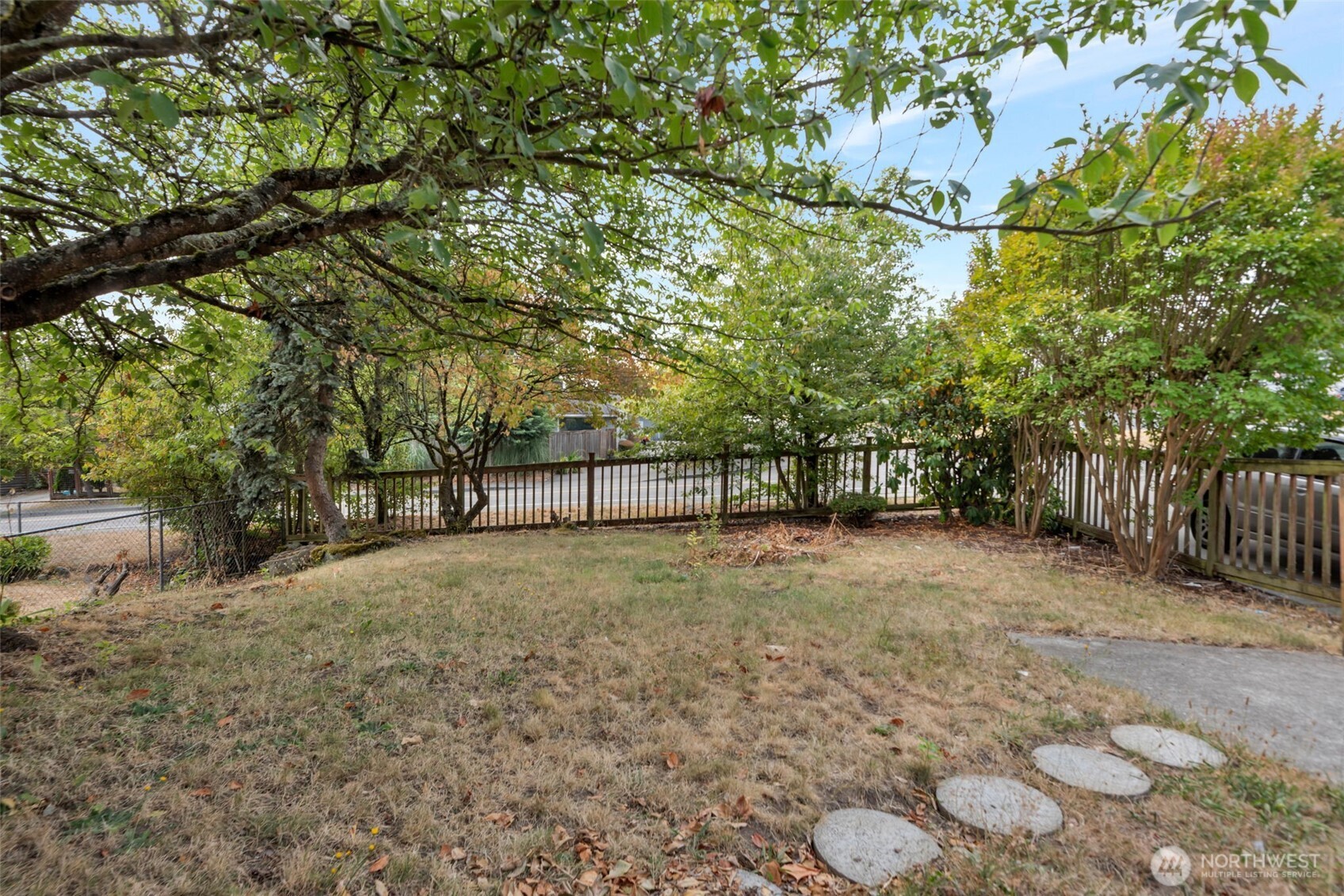 2202 S 120 Street Property Photo 24