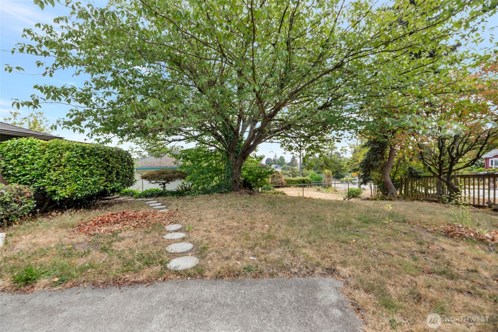 2202 S 120 Street Property Photo 29