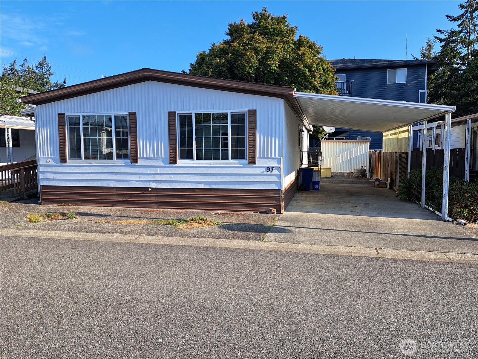 225 NE Ernst 97 Property Photo 1