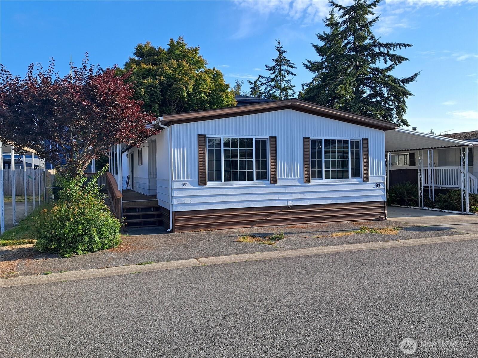 225 Ne Ernst 97 Property Photo 2