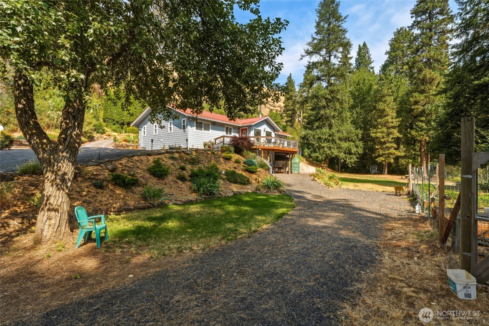 551 S Touchet Road Property Photo 3
