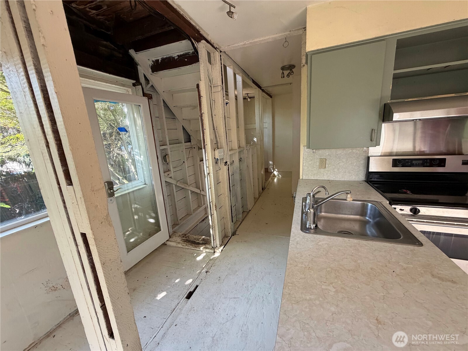 1211 N 50th Street Property Photo 20