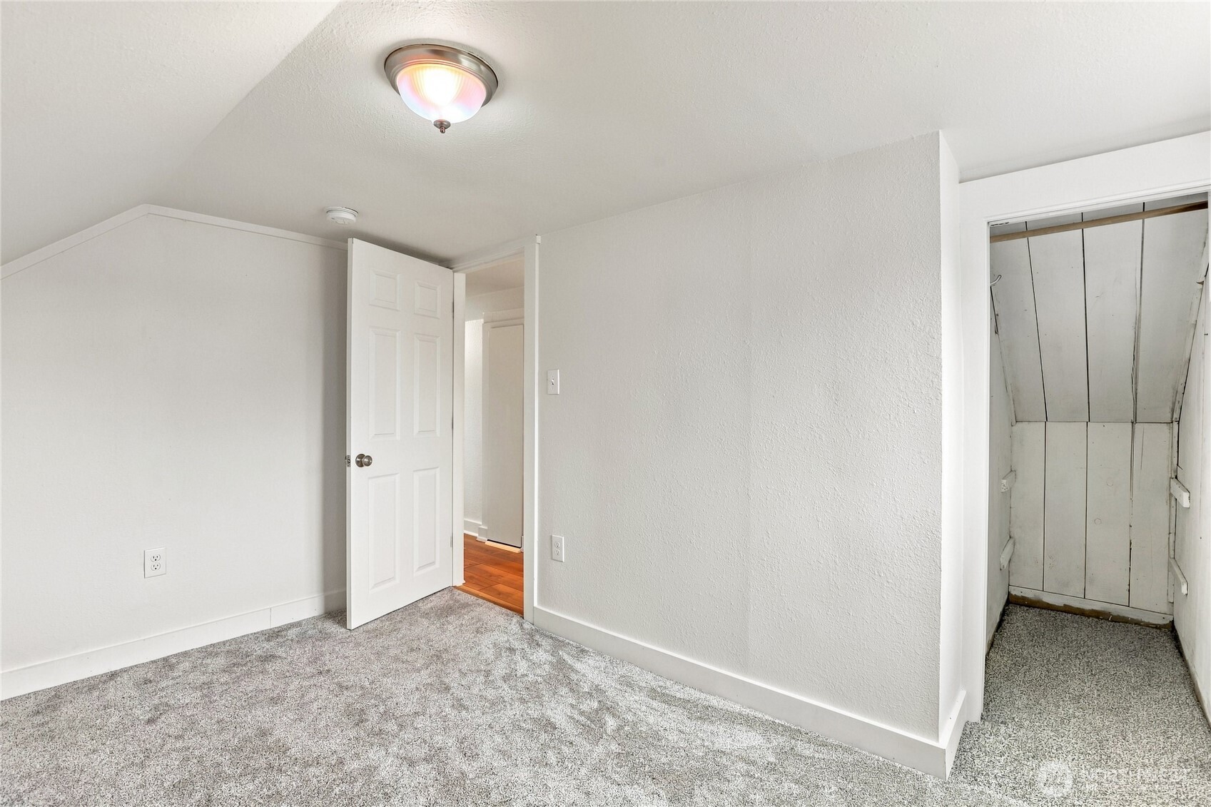 4412 N 27th Street Property Photo 10