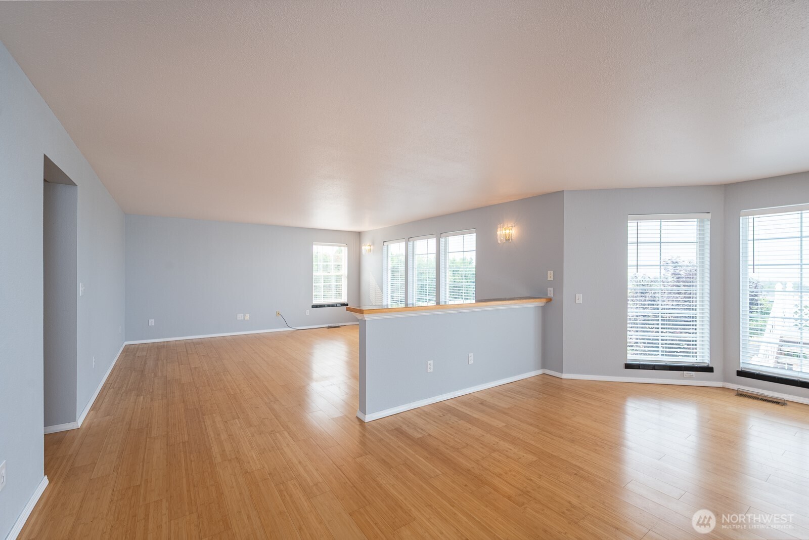 7239 Bayview Avenue Property Photo 10