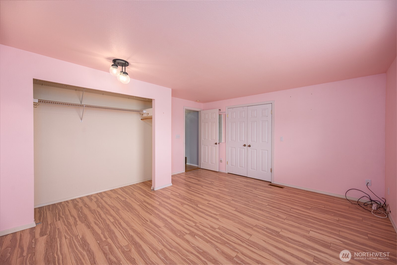 7239 Bayview Avenue Property Photo 14