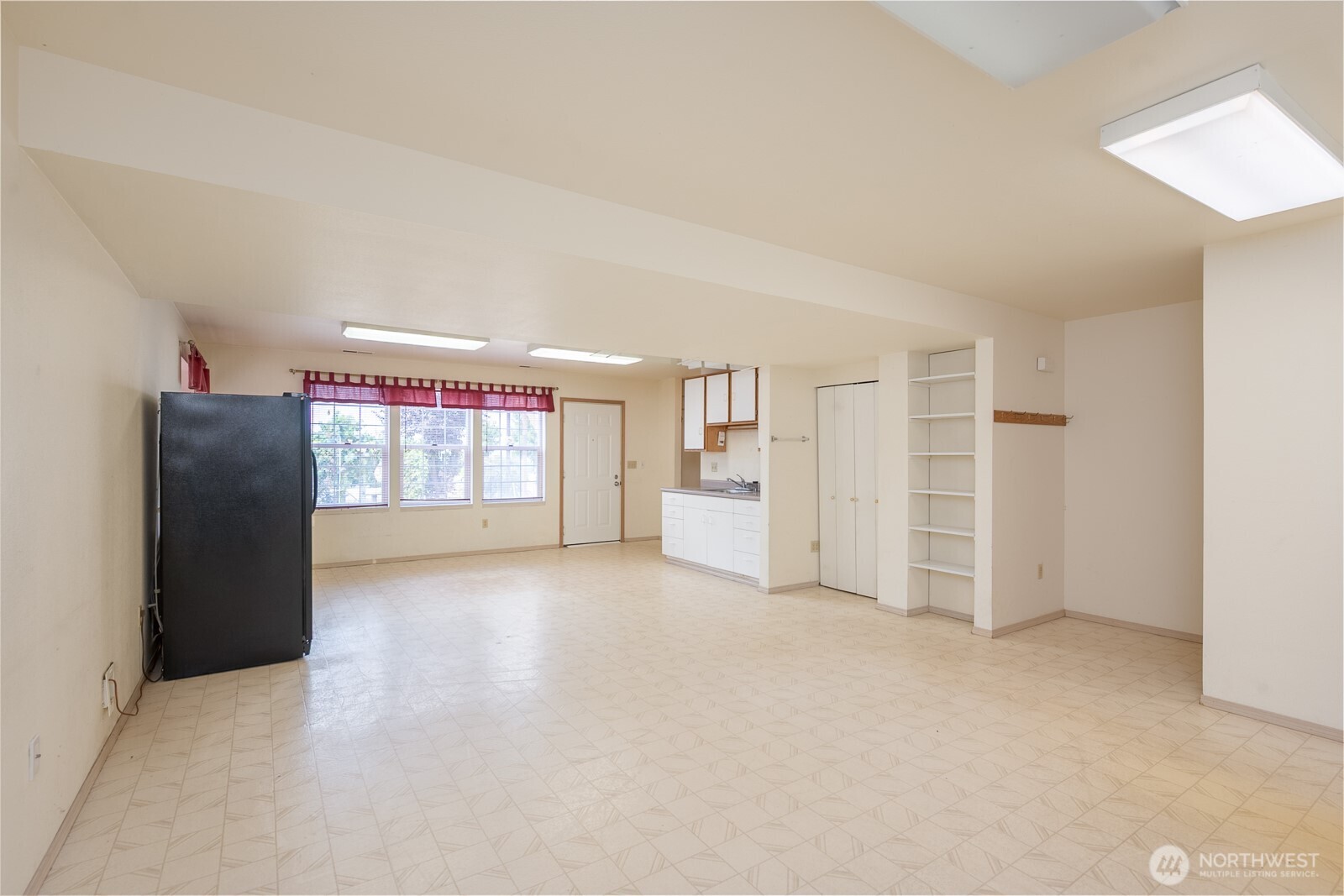 7239 Bayview Avenue Property Photo 20
