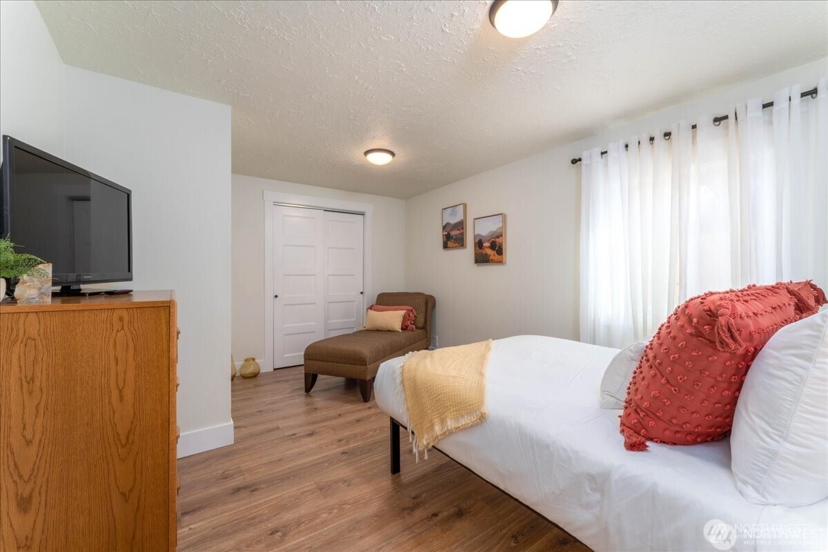 507 E Wapato Avenue Property Photo 8