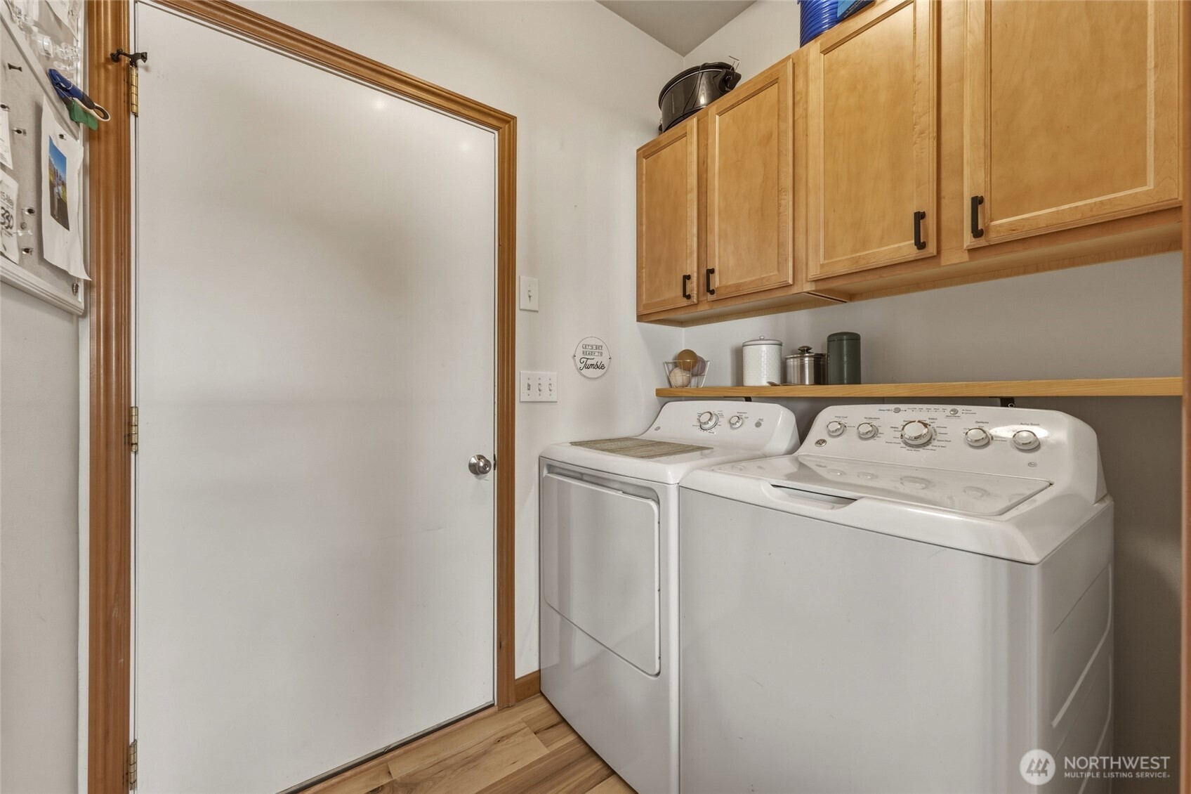 763 Se Bedford Loop Property Photo 15